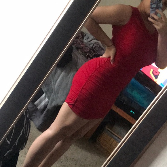 Sweet Storm Dresses & Skirts - 💃Sexy red bodycon dress!!💃